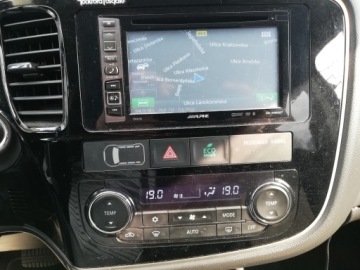 Mitsubishi Outlander III SUV Facelifting 2015 2.0 MIVEC 150KM 2016 Mitsubishi Outlander III 2.0 Intense+//4WD//Aut.//LPG//7-os, zdjęcie 26