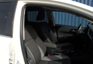 Toyota Auris II 2018 Toyota Auris Okazja 1.8 Hybryda 122KM, zdjęcie 16