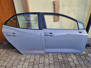COROLLA E21 DVEŘE LEVÉ PRAVÉ 1H5 209
