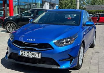 Kia Ceed III Hatchback Facelifting  1.5 T-GDI 160KM 2023 Kia Ceed wersja M z silnikiem 160KM 7DCT dostepny OD REKI 1.5 Benzyna, zdjęcie 2
