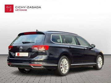 Volkswagen Passat B8 GTE Variant Facelifting 1.4 TSI Plug-In-Hybrid 218KM 2021 Volkswagen Passat Variant GTE ASO 1.4TSI 218KM bezwyp. pakiety AppConnect, zdjęcie 4