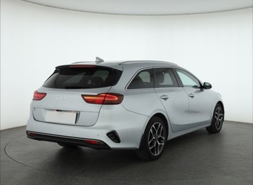 Kia Ceed III Kombi Facelifting 1.5 T-GDI 160KM 2022 Kia Ceed 1.5 T-GDI, Salon Polska, Serwis ASO, zdjęcie 4