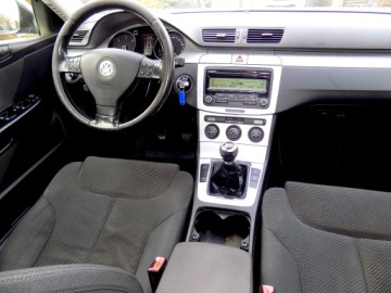 Volkswagen Passat B6 Variant 2.0 TDI-CR DPF 140KM 2009 VOLKSWAGEN PASSAT 2,0 TDI 140 KM, zdjęcie 17