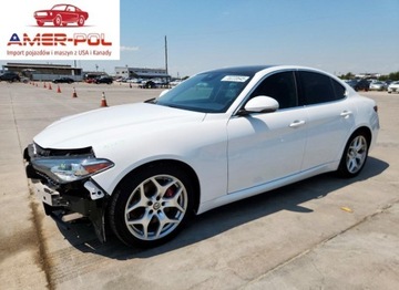 Alfa Romeo Giulia II Sedan Facelifting 2.0 Turbo 280KM 2021 Alfa Romeo Giulia Ti 2021 2.0l 2.0 Benzyna 280KM