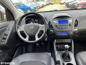 Hyundai ix35 SUV Facelifting 1.6 GDI 135KM 2014 Hyundai ix35 Hyundai ix35 1.6 2WD Fifa World C..., zdjęcie 14