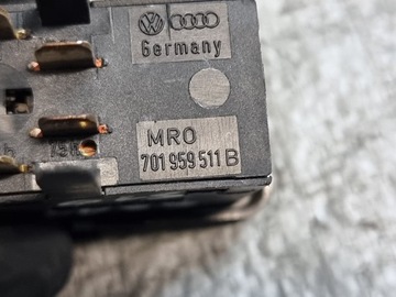 PŘEPÍNAČ SPÍNAČ OBĚHU VNITŘNÍ OE 701959511B VW T4 95R