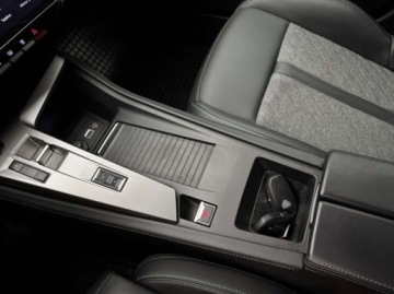 Peugeot 408 P54 Crossover 1.2 PureTech 130KM 2023 Peugeot 408 Allure Pack Kamera 360 ACC Ambiente CarPlay Android Auto, zdjęcie 16