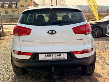 Kia Sportage III SUV Facelifting 1.7 CRDi 115KM 2015 Kia Sportage Biala perla Swietny stan Grzana kierownica 1.7 Diesel, zdjęcie 5