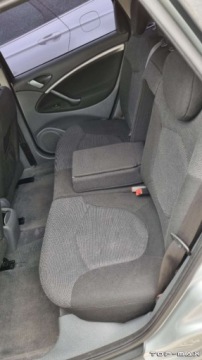 Citroen C5 II Kombi 1.8i 16V 116KM 2005 Citroen C5 Niezawodny 1.8 benzyna 1.7 Benzyna 115KM, zdjęcie 18