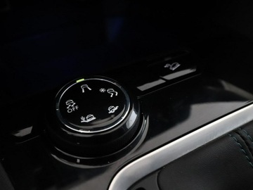 Peugeot 3008 II Crossover 1.2 PureTech 130KM 2018 Peugeot 3008 Crossway alcantara virtual navi, zdjęcie 30