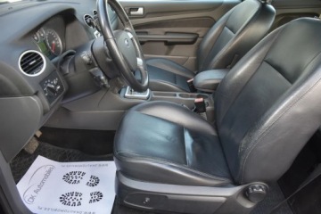 Ford Focus II Hatchback 5d 1.6 Duratec 100KM 2006 Ford Focus FORD FOCUS 1.6 101KM AUTOMAT SONY Skory Klimatronik Szyberdach, zdjęcie 19