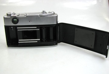 КАМЕРА YASHICA W35 WIZARD WIZNER 45 мм 1:2,8 ЯПОНИЯ