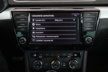 Skoda Superb III Kombi 1.6 TDI 120KM 2016 Skoda Superb 1.6 TDI, Automat, Navi, Xenon, zdjęcie 20