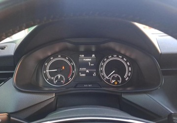 Skoda Scala Hatchback 1.0 TSI 110KM 2021 Skoda Scala Ambition 1,0 TSI 110KM Salon PL ASO VAT-23 Benzyna 110KM, zdjęcie 14