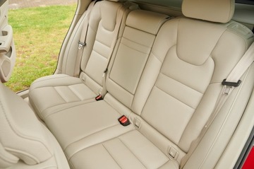 Volvo V60 II  Kombi 2.0 T5 250KM 2019 MEGA KOLOR __JASNE SKÓRY __SUPER PEDANTYCZNY STAN_, zdjęcie 27