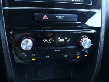 Suzuki Vitara III SUV 1.4 BOOSTERJET 140KM 2015 Suzuki Vitara 1.4 BoosterJet, 4X4, Skóra, Navi, zdjęcie 11