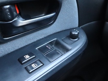 Suzuki Grand Vitara II SUV 1.6 i 16V 106KM 2006 Suzuki Grand Vitara 1.6, 4X4, Klima, zdjęcie 12