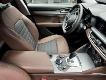 Alfa Romeo Stelvio SUV 2.0 Turbo 200KM 2018 Alfa Romeo Stelvio 2.0 Turbo Super Q4 Kamera Xenon, zdjęcie 25