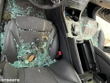 Mercedes Klasa C W205 Limuzyna Facelifting 1.6 C180 156KM 2019 Mercedes-Benz Klasa C 1.6 Benzyna 156KM, zdjęcie 10