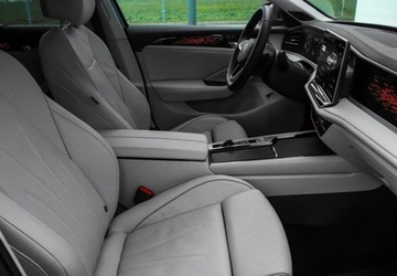 Volkswagen Passat B8 Variant Facelifting 1.5 TSI EVO 150KM 2024 Volkswagen Passat 1.5 TSI 150KM Elegance DSG Harman Kardon Dach Szklany Pa, zdjęcie 12