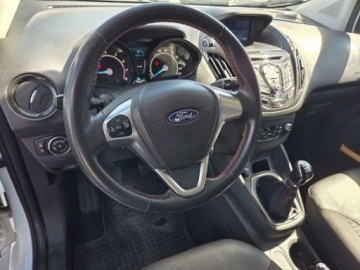 Ford Tourneo Courier I Mikrovan 1.0 EcoBoost 100KM 2017 Ford Tourneo Courier Benzyna 100KM, zdjęcie 9