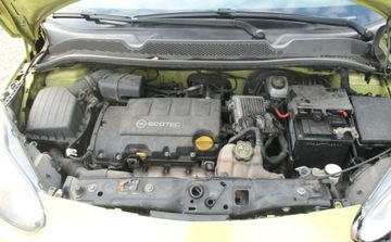 Opel Adam Hatchback 1.2 70KM 2013 Opel Adam 1.2 Benzyna 70KM, zdjęcie 9