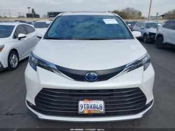 Toyota Sienna III 2025 Toyota Sienna XLE, od ubezpieczalni 2.5 Hybryda 245KM, zdjęcie 1