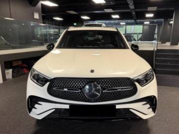 Mercedes GLC C254/X254 Coupe 2.0 220d 197KM 2026 MERCEDES-BENZ GLC 220 d 4-Matic AMG Line 2.0 (197KM) 2026, zdjęcie 1