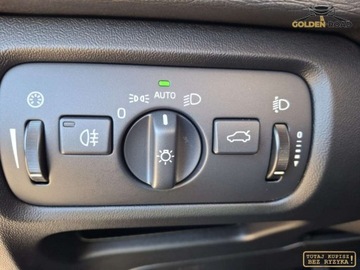 Volvo V40 II 2018 Volvo V40 2,0 benz 122KM klima elektryka grz.fot alu oplacony 2.0 Benzyna, zdjęcie 20