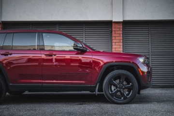 Jeep Grand Cherokee IV 2022 Jeep Grand Cherokee WL | 2022 | 3.6 benzyna + LPG | 25 500 km, zdjęcie 33