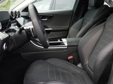 Mercedes Klasa C W206 2025 C Klasa 220 d 4-Matic AMG Estate 2.0 (197KM) 2025, zdjęcie 4