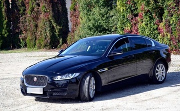 Jaguar XE Sedan 2.0 i4 180KM 2018 Jaguar XE Zarejestrowany SALONOWY Stan 2.0 Diesel 180KM, zdjęcie 5