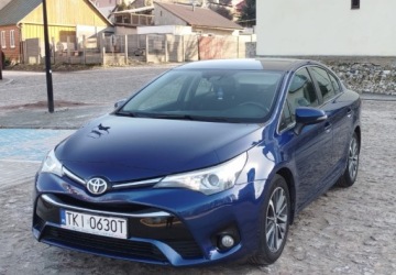 Toyota Avensis III Sedan Facelifting 2015 2.0 D-4D 143KM 2016 Toyota Avensis Salon PLPotwierdzony przebiegZadbanyEkonomiczny 2.0 143KM