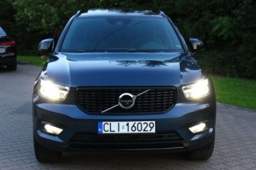 Volvo XC40 Crossover Facelifting 1.5 T2 129KM 2022 Volvo XC 40 R DESIGN 21 TYS KM Bezwypadkowy 100 Panorama Kamery 360 Skory, zdjęcie 16