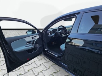 Mercedes Klasa A W177/V177 2023 Mercedes-Benz Klasa A A 250e AMG MULTIBEAM LED Panorama Kamera 360 HU, zdjęcie 8