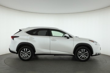 Lexus NX I SUV 200t 238KM 2017 Lexus NX 200t, Salon Polska, Serwis ASO, 4X4, zdjęcie 5