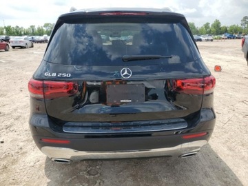 Mercedes GLB 2023 Mercedes-Benz GLB 2023 Mercedes-Benz GLB 250 2.0 Benzyna 221KM, zdjęcie 6