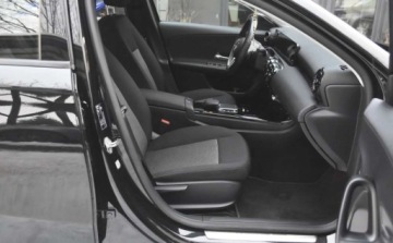 Mercedes Klasa A W177/V177 2022 Mercedes-Benz Klasa A Mercedes-Benz Klasa A 180 d 8G-DCT Style 2.0 Diesel, zdjęcie 8