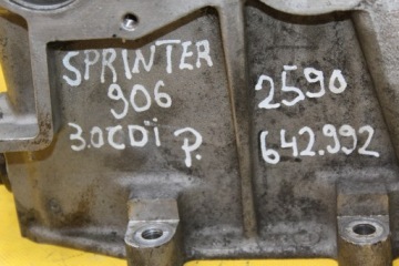 ГОЛОВКА ЦИЛИНДРА ПРАВАЯ SPRINTER 906 3.0 CDI R6420163601
