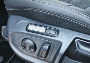 Volkswagen Arteon Fastback Facelifting 2.0 TDI 200KM 2021 Volkswagen Arteon R-Line Pakiety, ACC, Kamera 360, HarmanKardon, GPS, Pan, zdjęcie 34