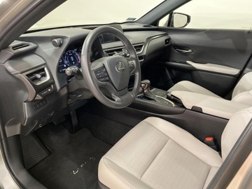 Lexus UX Crossover 200 171KM 2022 Lexus UX 200 GPF F Impression 2WD, zdjęcie 2