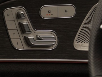 Mercedes GLE V167 SUV Facelifting 2.0 300d 269KM 2025 MERCEDES-BENZ GLE 300 d 4-Matic AMG Line 2.0 (269KM) 2025, zdjęcie 18