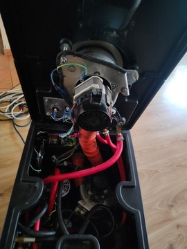 Ashbys Enforcer со встроенным моющим пылесосом STEAMMATE V2 Powder Mytee