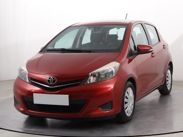 Toyota Yaris III Hatchback 5d 1.0 VVT-i 69KM 2011 Toyota Yaris 1.0 VVT-i, Salon Polska, Serwis ASO, zdjęcie 1