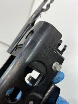 DRŽÁK PUMPY PALIVA PASSAT B7 2.0 TDI 5N0906274B