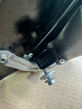 SKLO (OKNO) ZVEDÁK LEVÝ ZADNÍ MERCEDES SL R230 W230