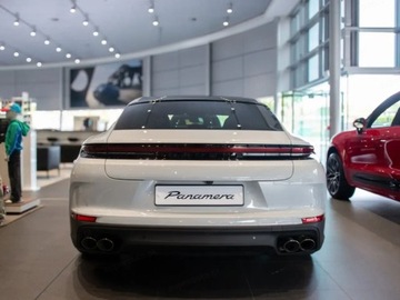Porsche Panamera III Liftback 4 2.9 353KM 2025 PORSCHE Panamera 4 Sedan 3.0 (353KM) 2025, zdjęcie 2
