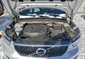 Volvo XC40 2020 Volvo XC 40 Auta z USA - Zapytaj o wiecej ofert 1.5 Benzyna 129KM, zdjęcie 2