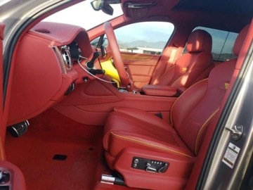 Bentley Bentayga 2023 Bentley Bentayga Bentley Bentayga, od ubezpieczalni 4.0 Benzyna 542KM, zdjęcie 7