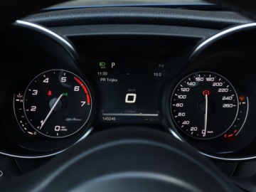 Alfa Romeo Giulia II Sedan 2.0 Turbo 200KM 2016 Alfa Romeo Giulia 2.0 Turbo, Salon Polska, zdjęcie 10